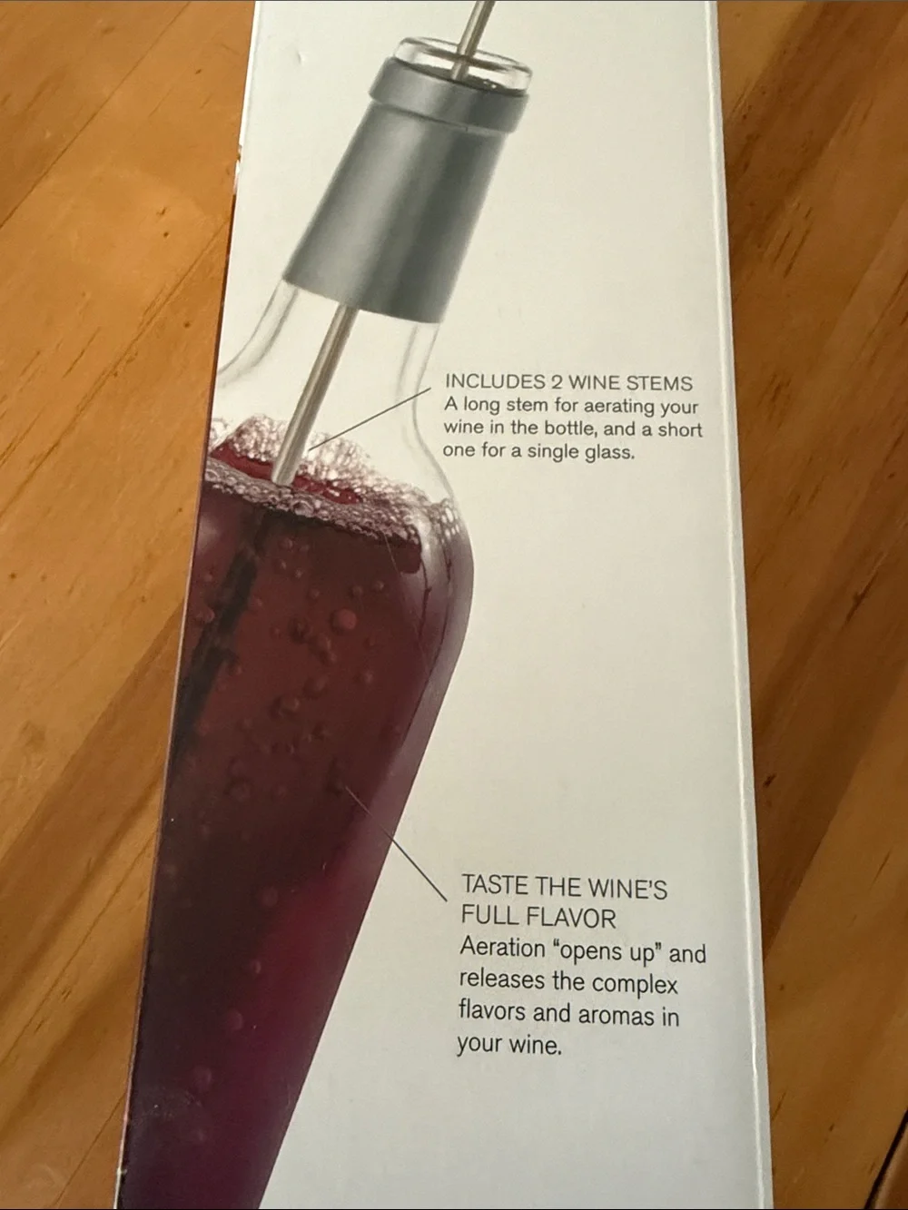 NWT Brookstone Aero Full Bottle Wine Aerator, use for bottle or by the glass